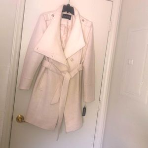 GUESS ASYMMETRICAL COAT 🧥